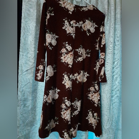 NWT Rue 21 Dress Burgundy Floral Dress - Picture 1 of 4